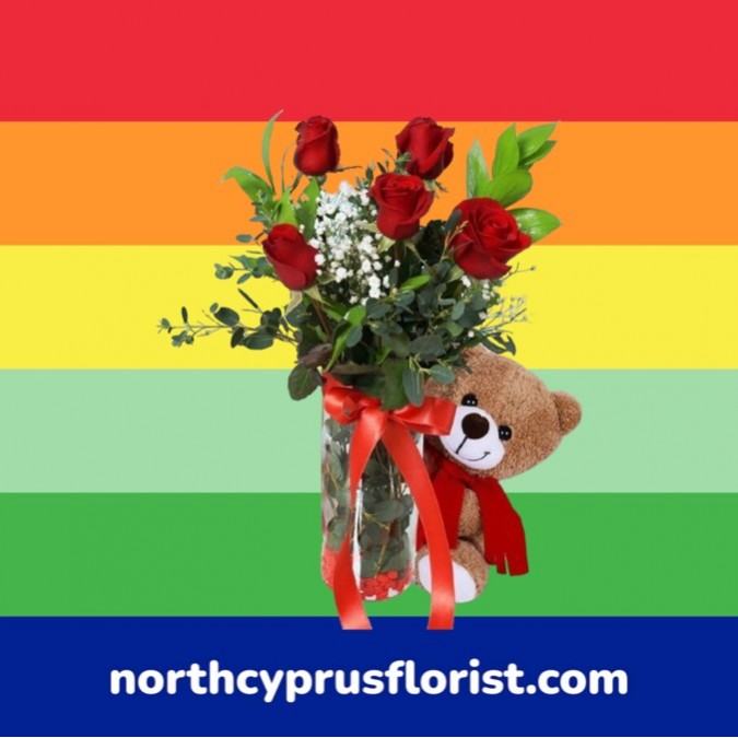 5 Red Rose Teddy Bears in Vase